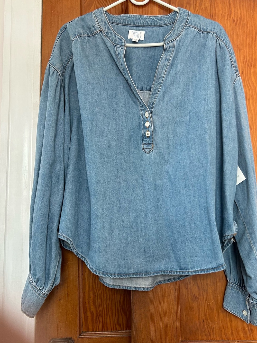 Time and Tru Light Blue Denim Button-Front Pullover Shirt